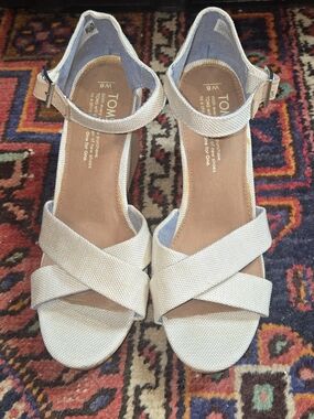 Tommy Hilfiger Cream Cross-Strap Ankle Buckle Wedge Sandals